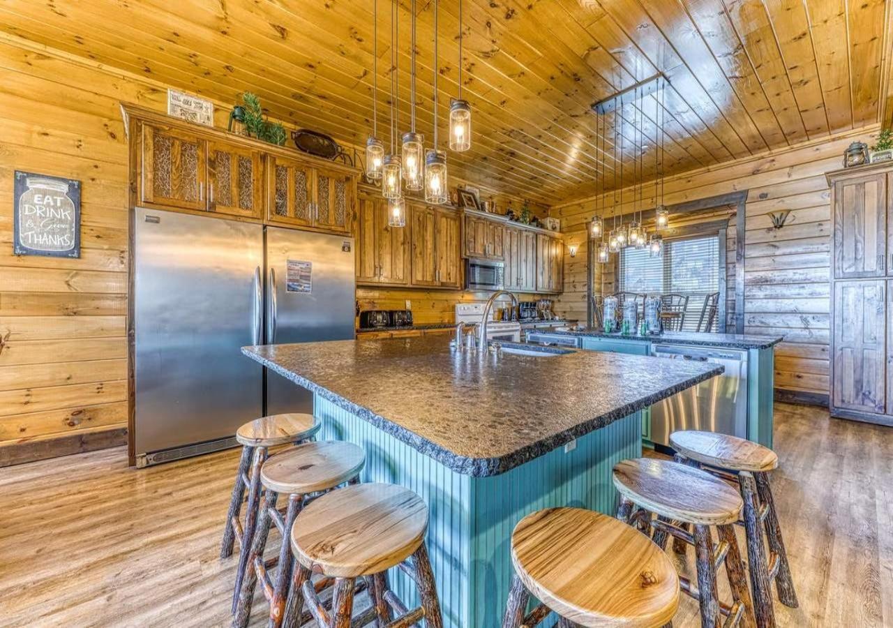 Mountain Splash Lodge - Pigeon Forge, Tn سيفيرفيل المظهر الخارجي الصورة